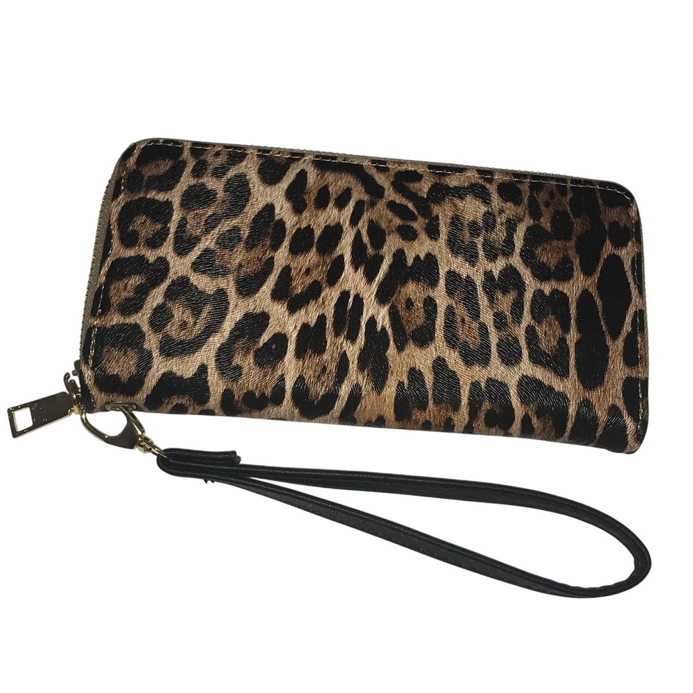 Leopard Print Wristlet Wallet Brown